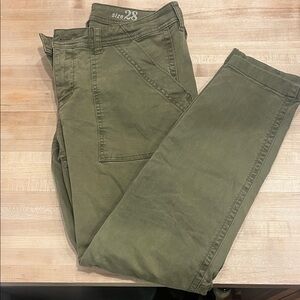 J. Crew Women's Skinny Washed Twill
Utility Pants A6527 size 28